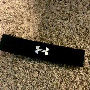 Underamour headband